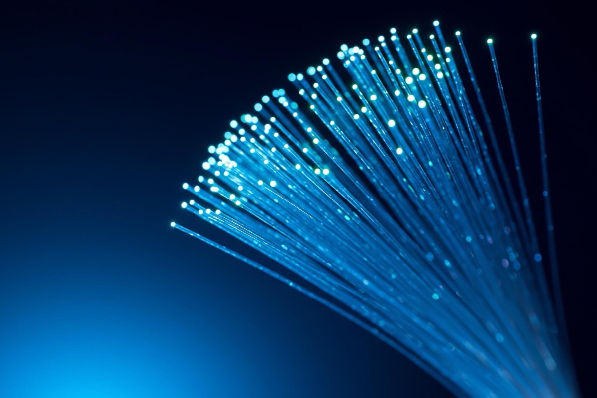 Bundle of illuminated fibre optic strands